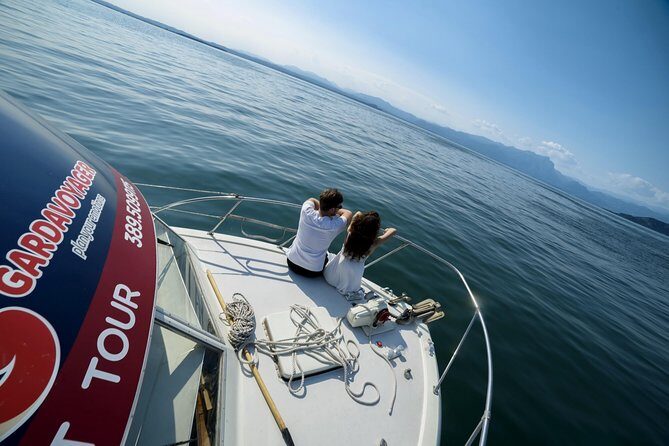 From Peschiera: Cruise on the southern coast to Sirmione - Docking in Sirmione: Your 1–1.5 Hours in the Centro Storico