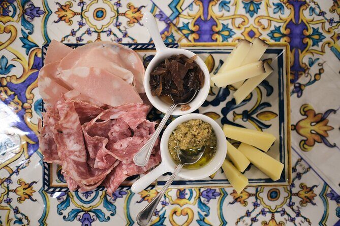 Guided Food Tour with Wine Tasting in Verona - Where You Meet: Redoro by the Arena Sets the Tone