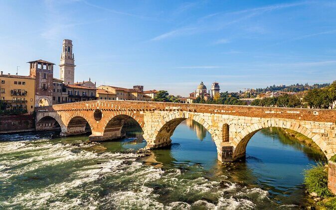 Verona walking tour:food, wine, legends, lunch/dinner & cable car - The trattoria lunch and the fornaio stop you’ll remember
